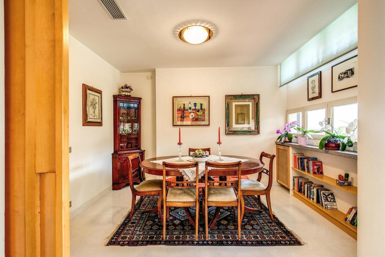 Terrazza Piccolomini: Elegant Apartment Stunning View Over Rome/St Peter'S Dome Exterior foto
