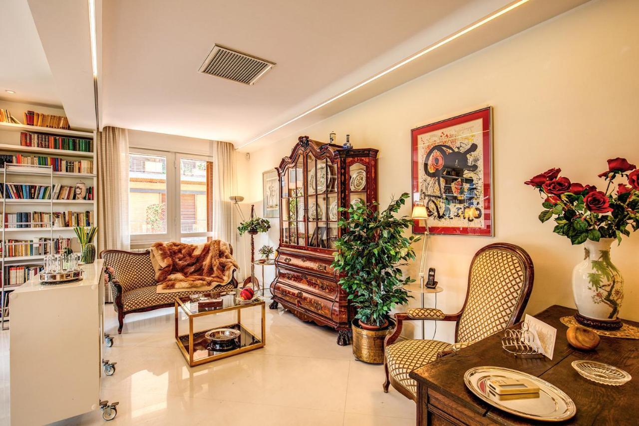 Terrazza Piccolomini: Elegant Apartment Stunning View Over Rome/St Peter'S Dome Exterior foto