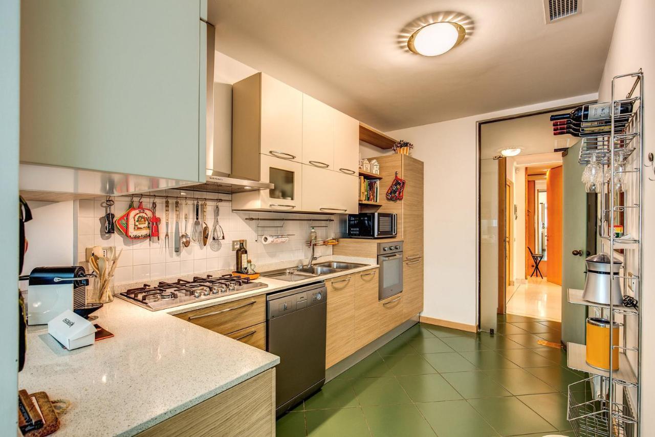 Terrazza Piccolomini: Elegant Apartment Stunning View Over Rome/St Peter'S Dome Exterior foto