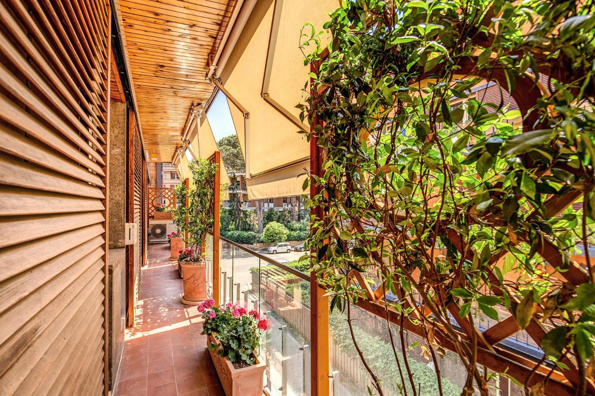 Terrazza Piccolomini: Elegant Apartment Stunning View Over Rome/St Peter'S Dome Exterior foto